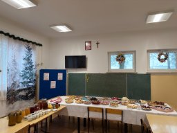 Kiermasz słodkości w Tłusty Czwartek 