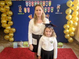 Uroczyste ślubowanie i pasowanie dzieci z klasy pierwszej