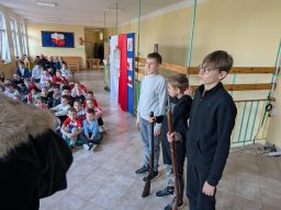 Pokaz historyczny grupy artystycznej "Odrodzeni"